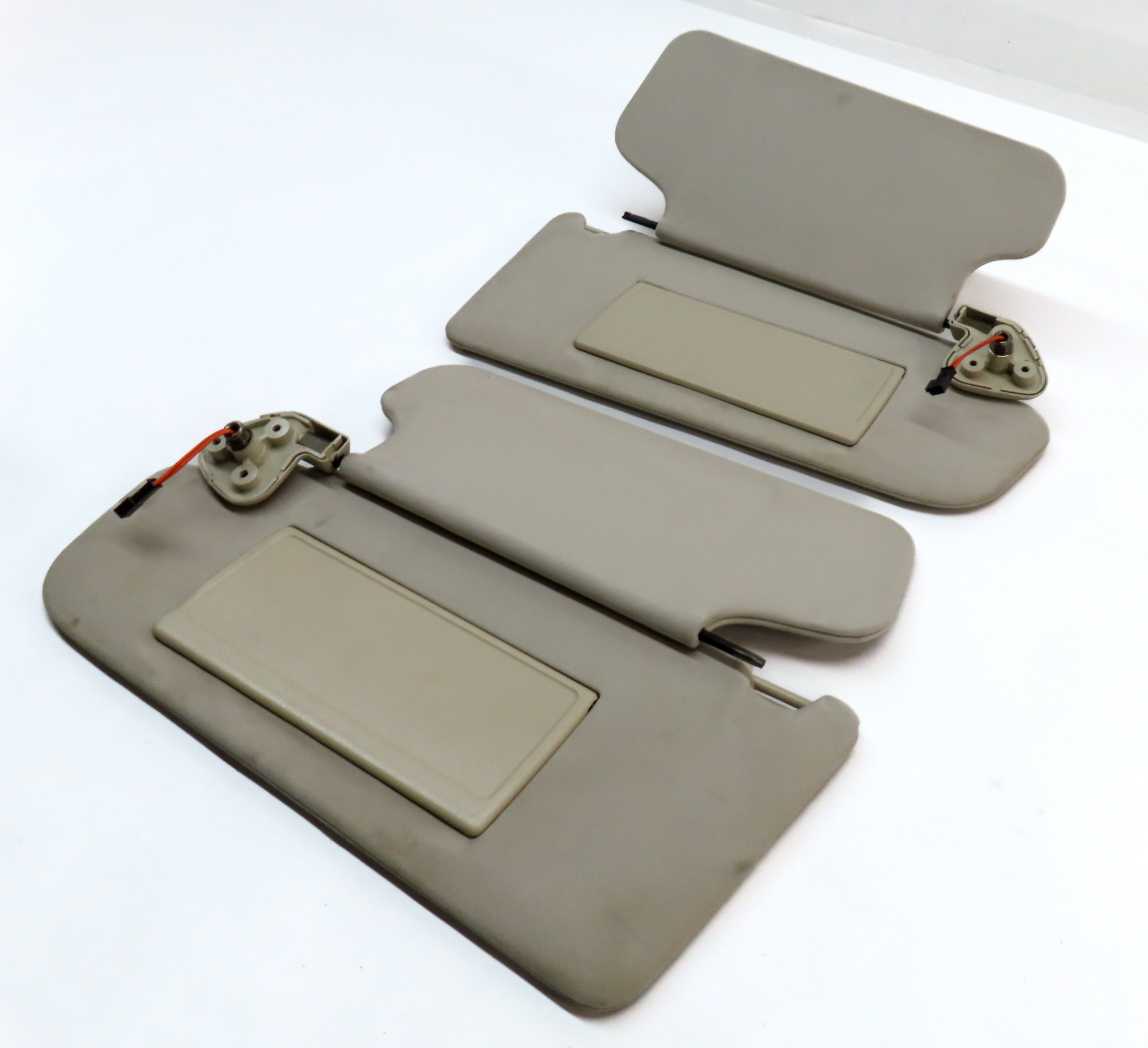 10-12 RANGE ROVER (L322) LEFT & RIGHT SUN VISOR SHADE SET 2 (Beige) (Cloth) — exact item pictured